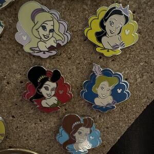HTF LE Disney Ariels Sisters Daughters of King Triton Hidden Mickey Pin Set 2015